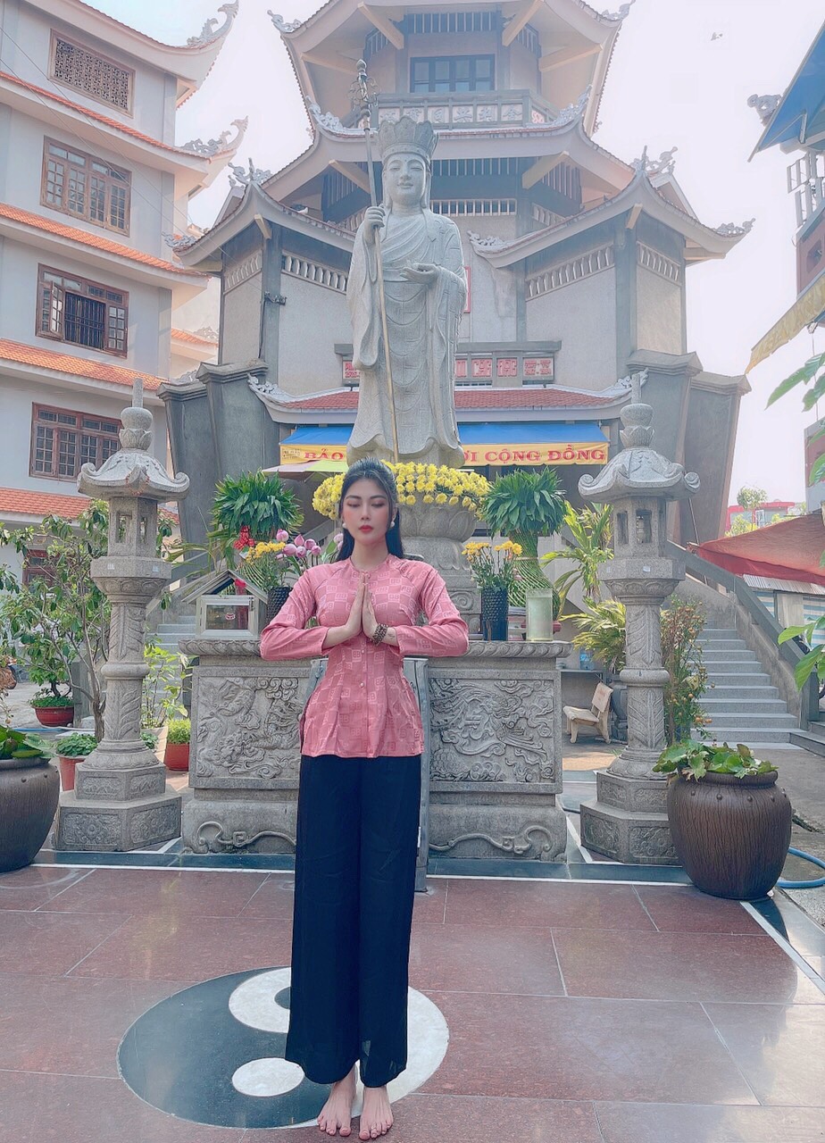 SÉT ÁO BÀ BA GẤM CHỮ B**BCÓ KÈM QUẦN