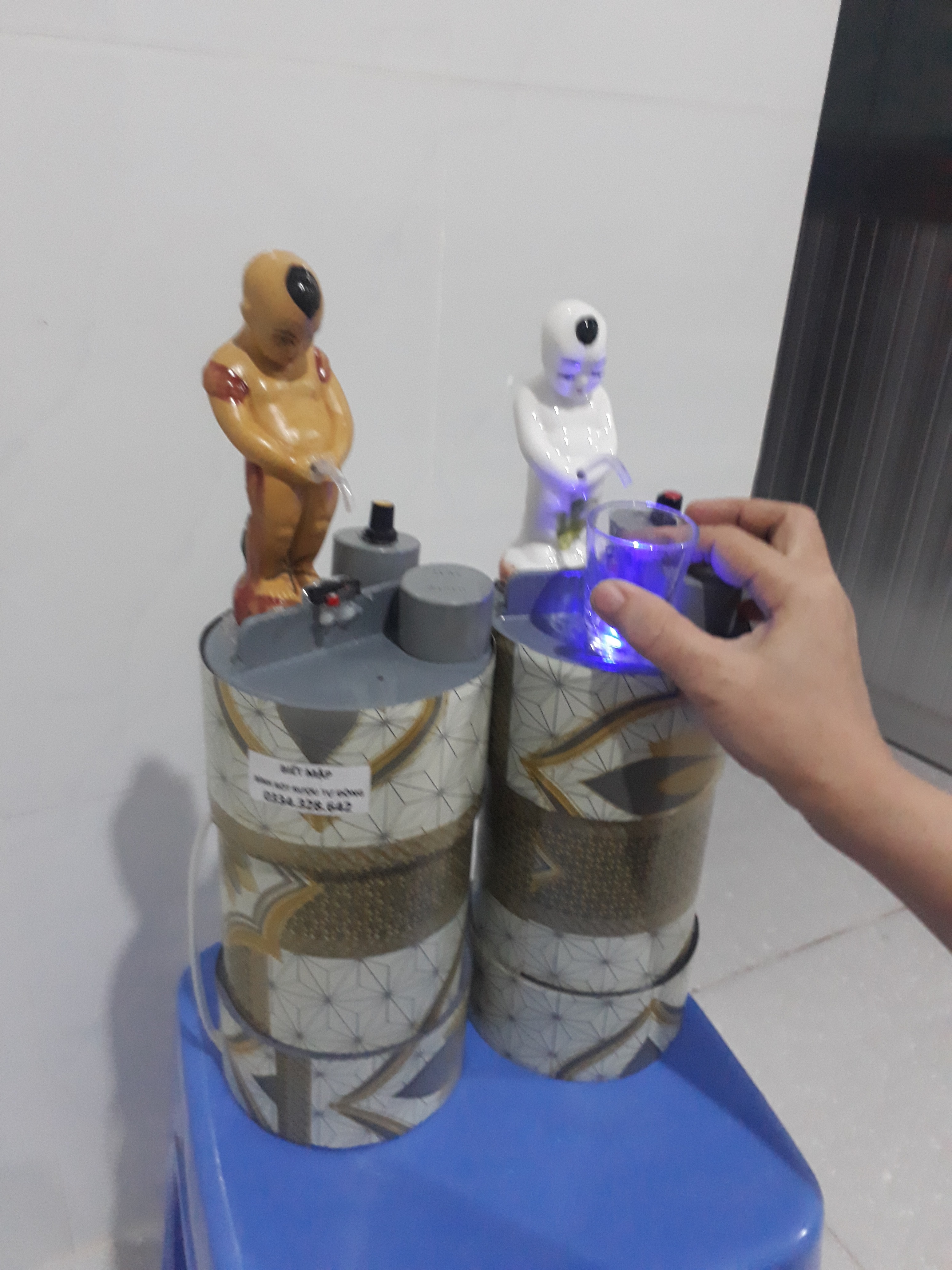 Bình rót ruou tự động Tiểu Đồng tử