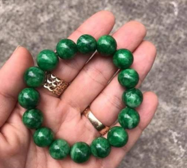 [HCM]Chuỗi vòng tay cẩm thạch cực đẹp bóng đá tự nhiên ( 10 ly )