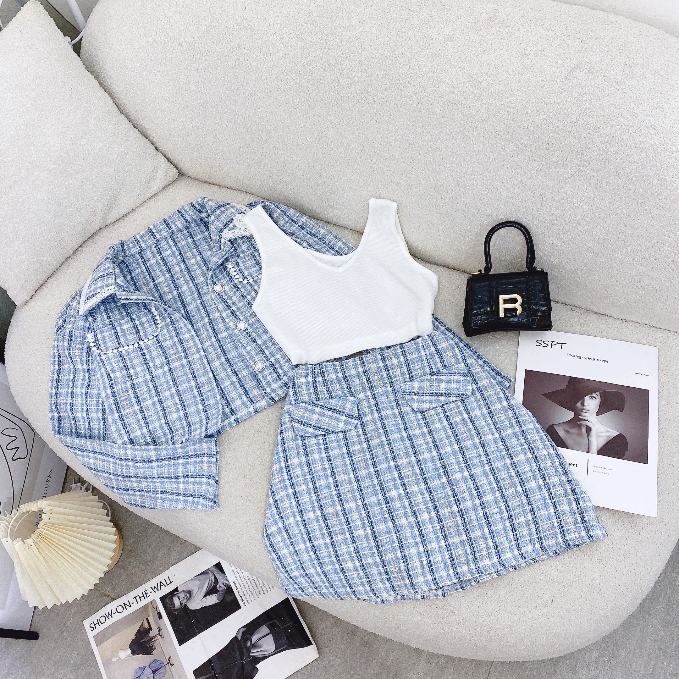 Set bộ nữ 3 món dạ gồm áo khoác croptop dạ + croptop 2 dây + chân váy Rossy Fashion - SR215