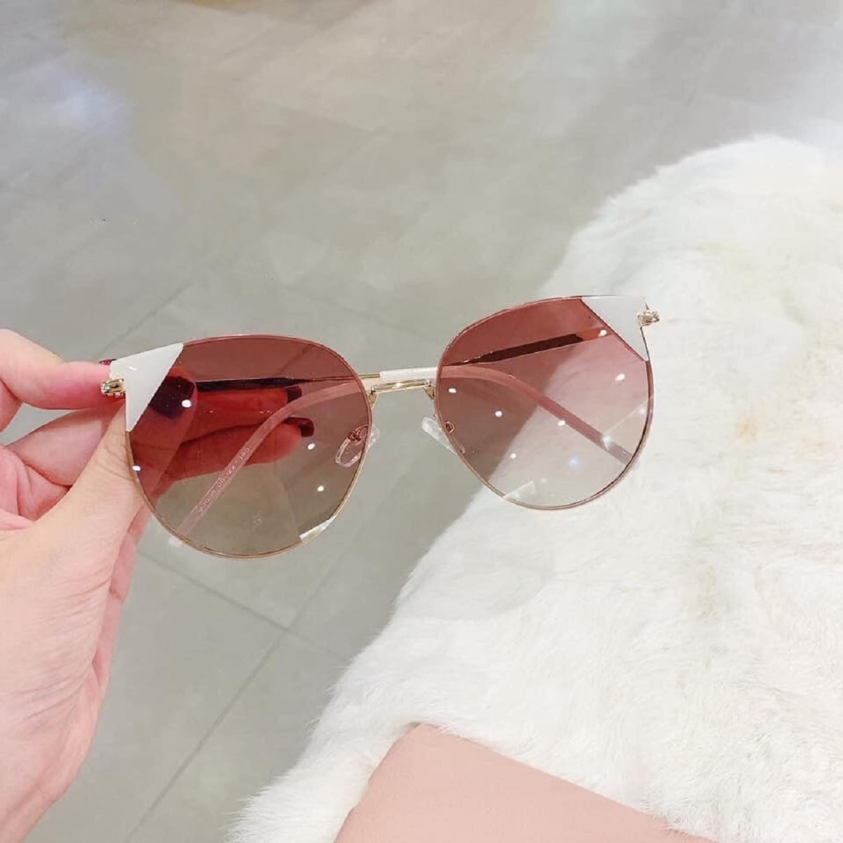 Kính Mát Thời Trang Nữ Mắt Kính Mắt Mèo Sành Điệu Hot Trend