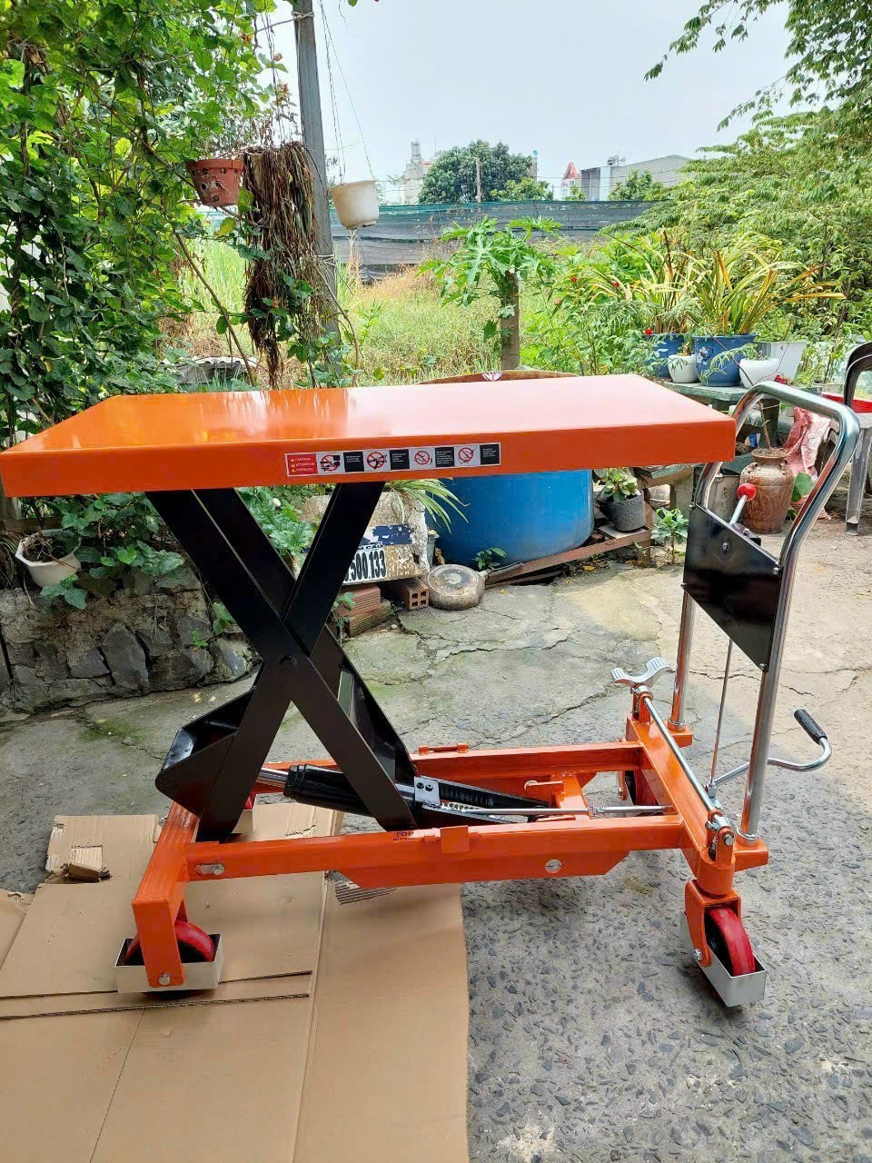 Freeship tphcm - xe nâng mặt bàn 500kg cao 90cm tt500, nâng cây cảnh, chậu kiểng giá rẻ tphcm