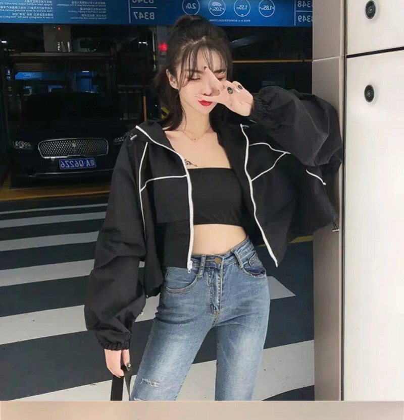 Áo khoác dù phối sọc có nón rộng - clitus fashion
