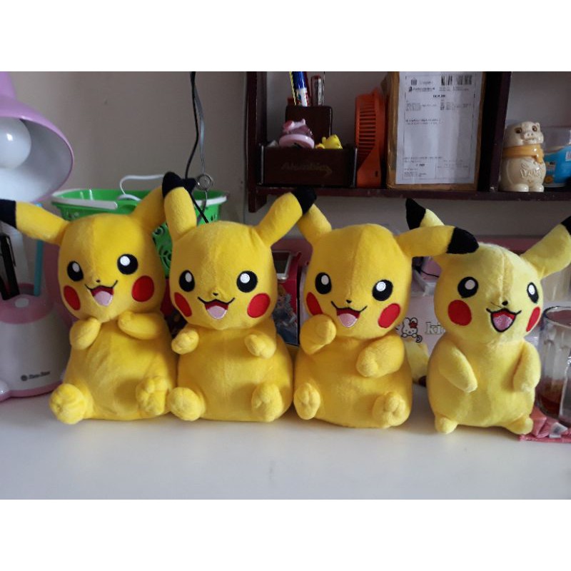 Gấu bông pikachu cười size 22cm - 25cm