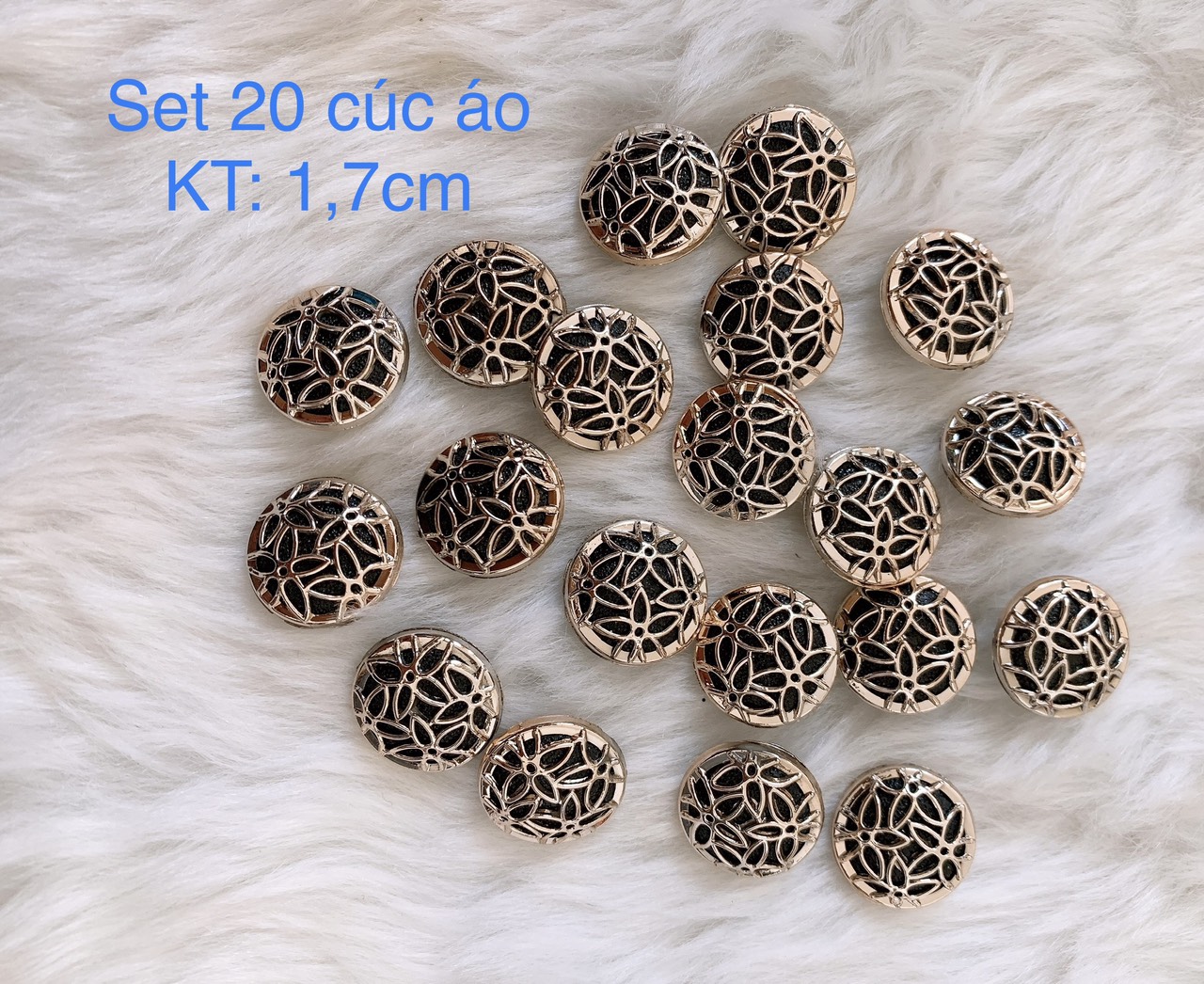 Sét 20 cúc áo nhựa nhỏ hoa văn kích thước: 1,7cm