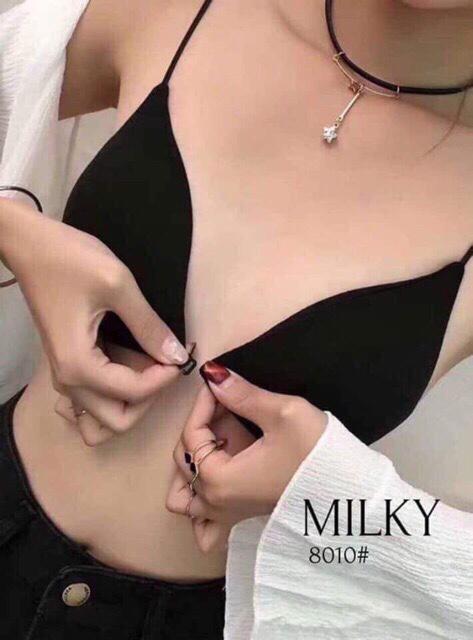 Áo quai mảnh cài trước sexy nóng bỏng