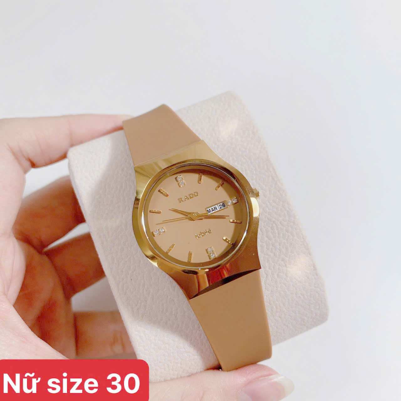 Đồng hồ rado dành cho nữ mặt đá saphia, 2lịch ,dây silycone đúc đặc không bong tróc thoải mái sửa dụ