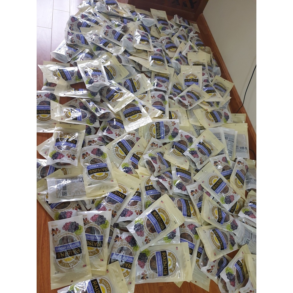 [DATE MỚI 2023] Nho Khô Raisins Mix Vị Hỗn Hợp Thập Cẩm 3 Màu Nhập Khẩu Mỹ. Loại Gói 227g và Hộp 425g nho raisins