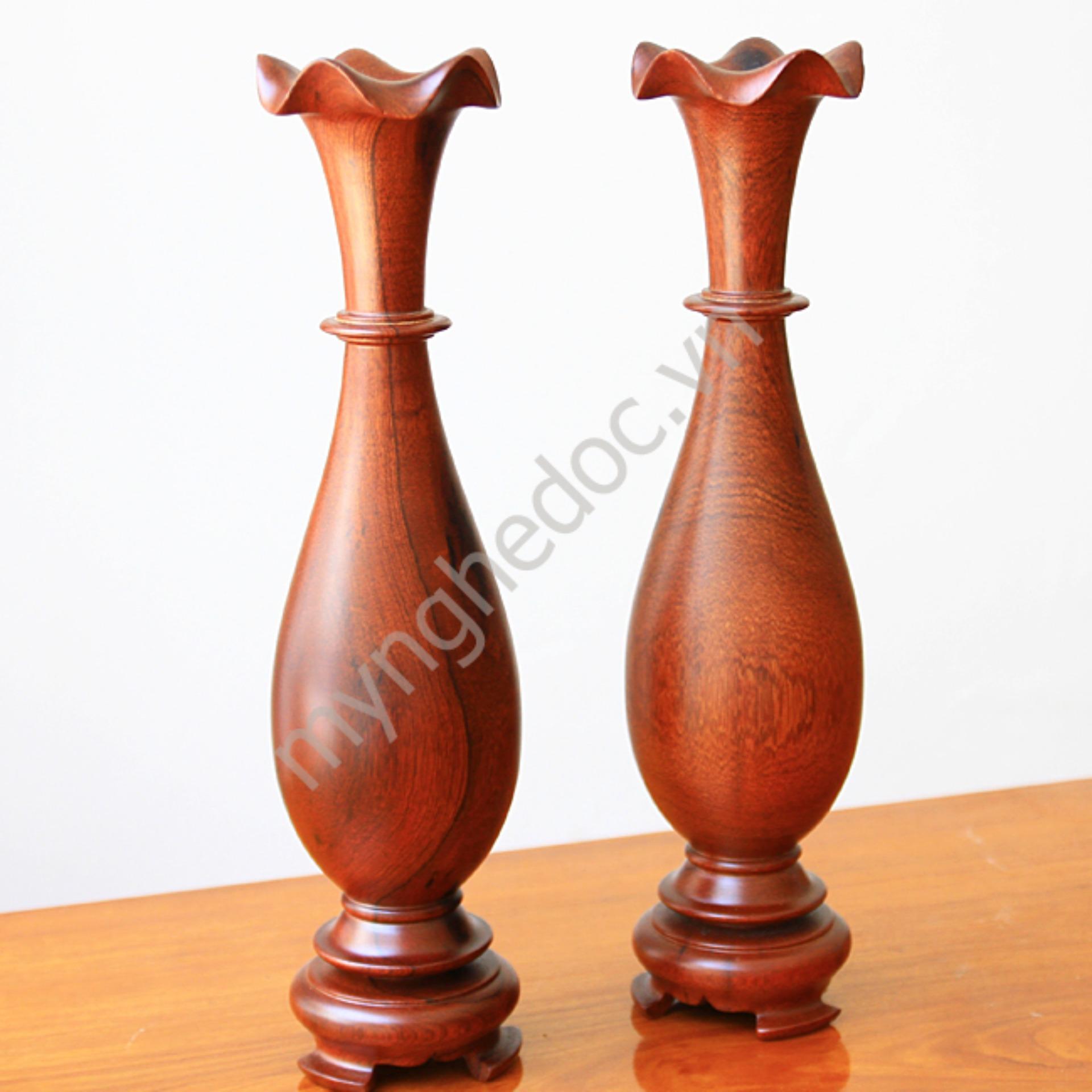Lục bình gỗ hương cao 40 đường kính 10, chất liệu gỗ hương cao cấp, hàng liền khối