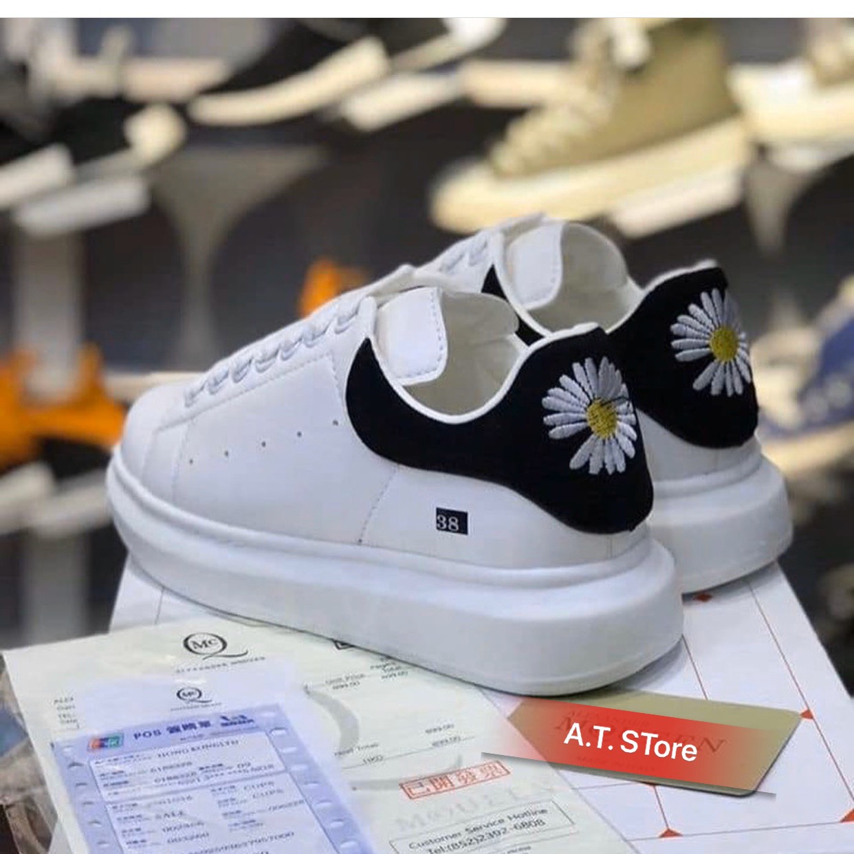 Giầy thể thao MCC hoa cúc nam