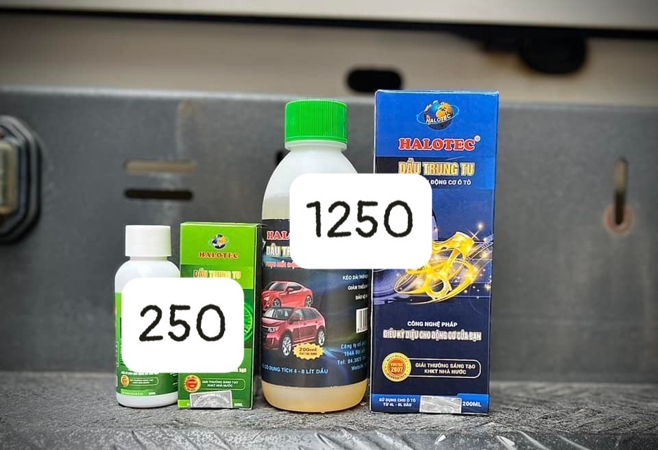 Halotec dầu trung tu phục hồi động cơ xe con và tải nhẹ (200mml) & Khuyến mại dầu súc rửa buồng đốt 50mml