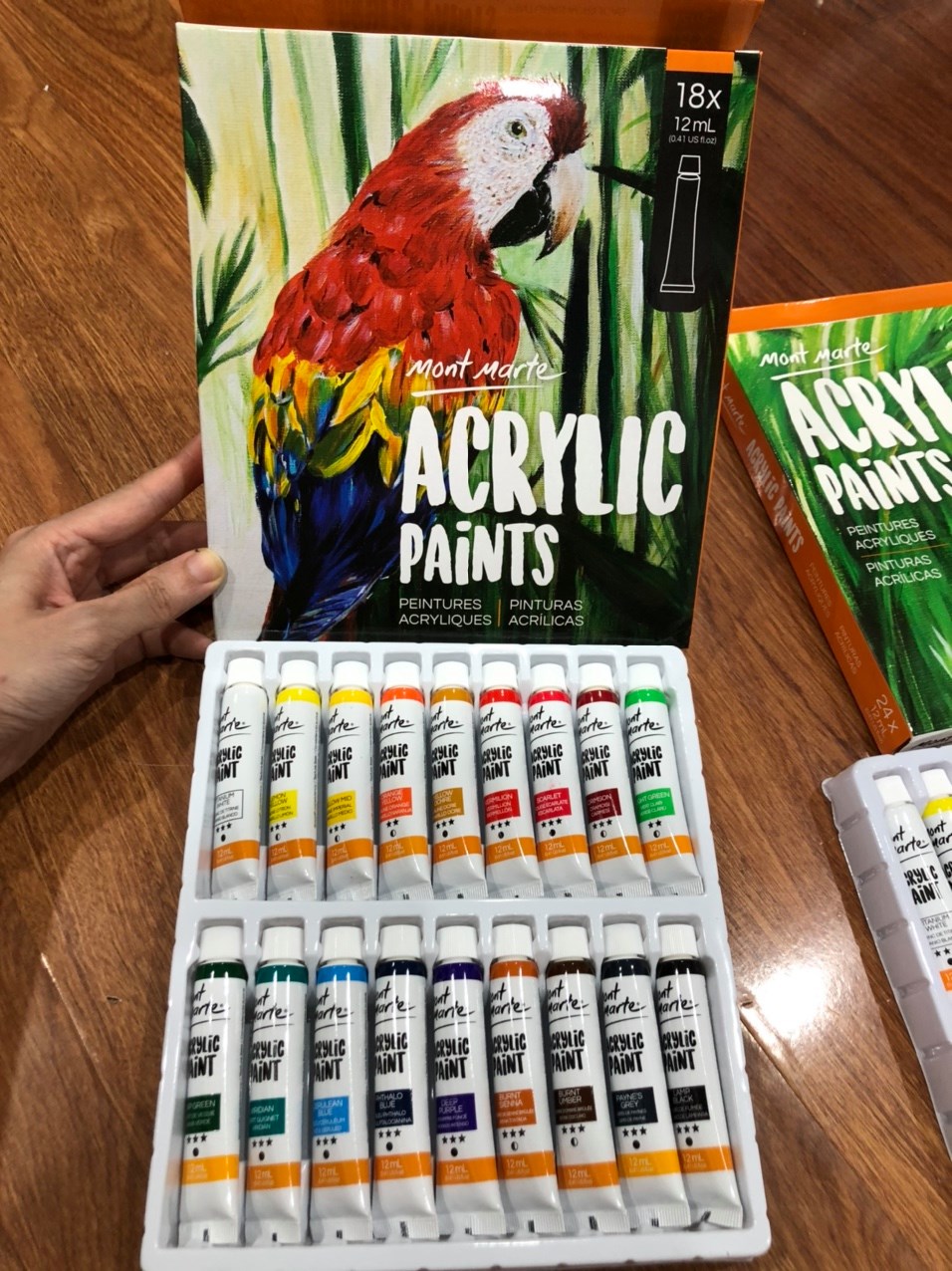 Màu acrylic Mont Marte dạng tuýp 12ml