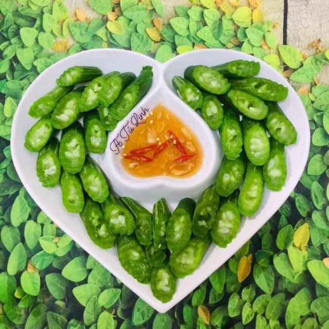 Đĩa tim sứ trắng Bát Tràng