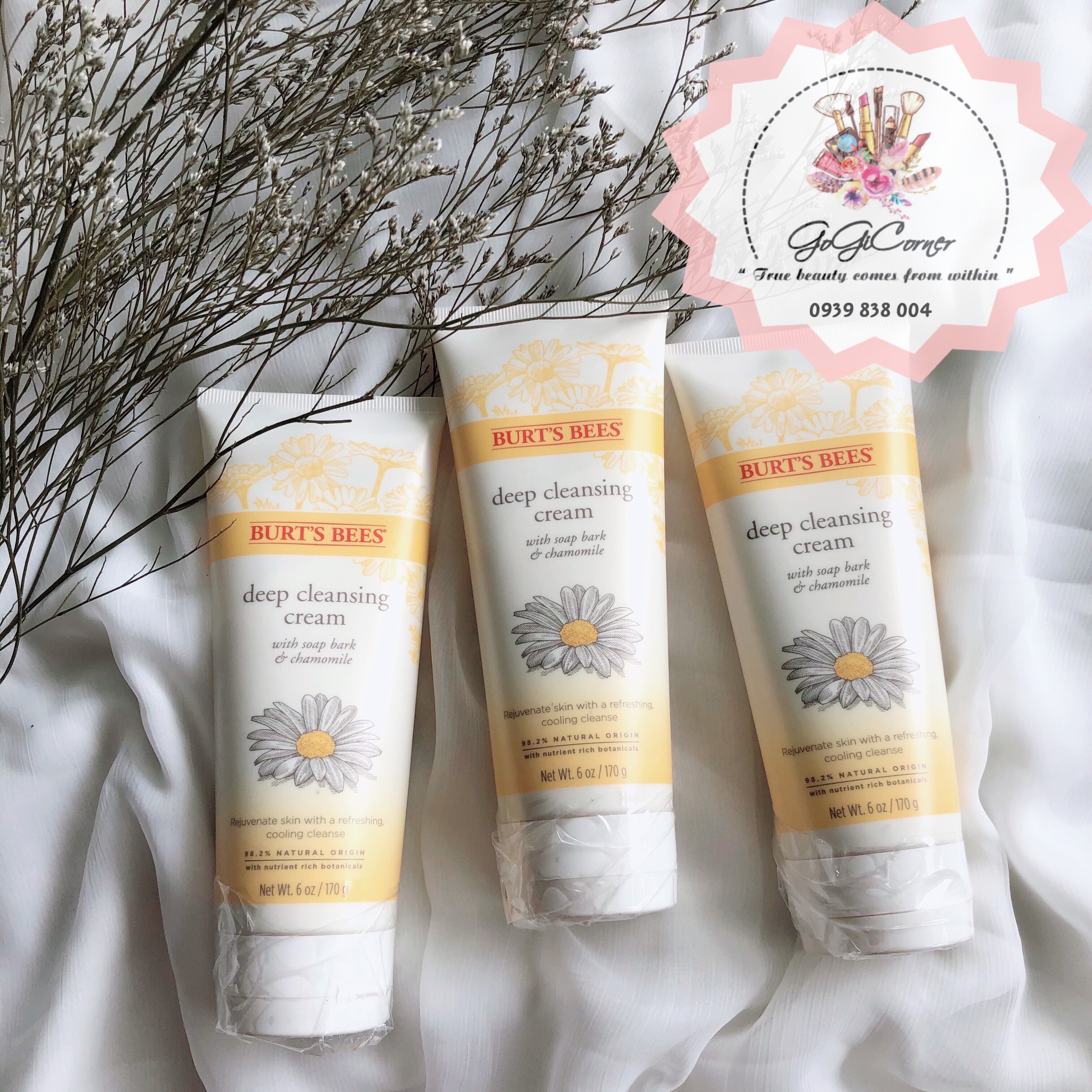 Sữa rửa mặt burt’s bees soap bark & chamomile deep cleansing cream 170gr