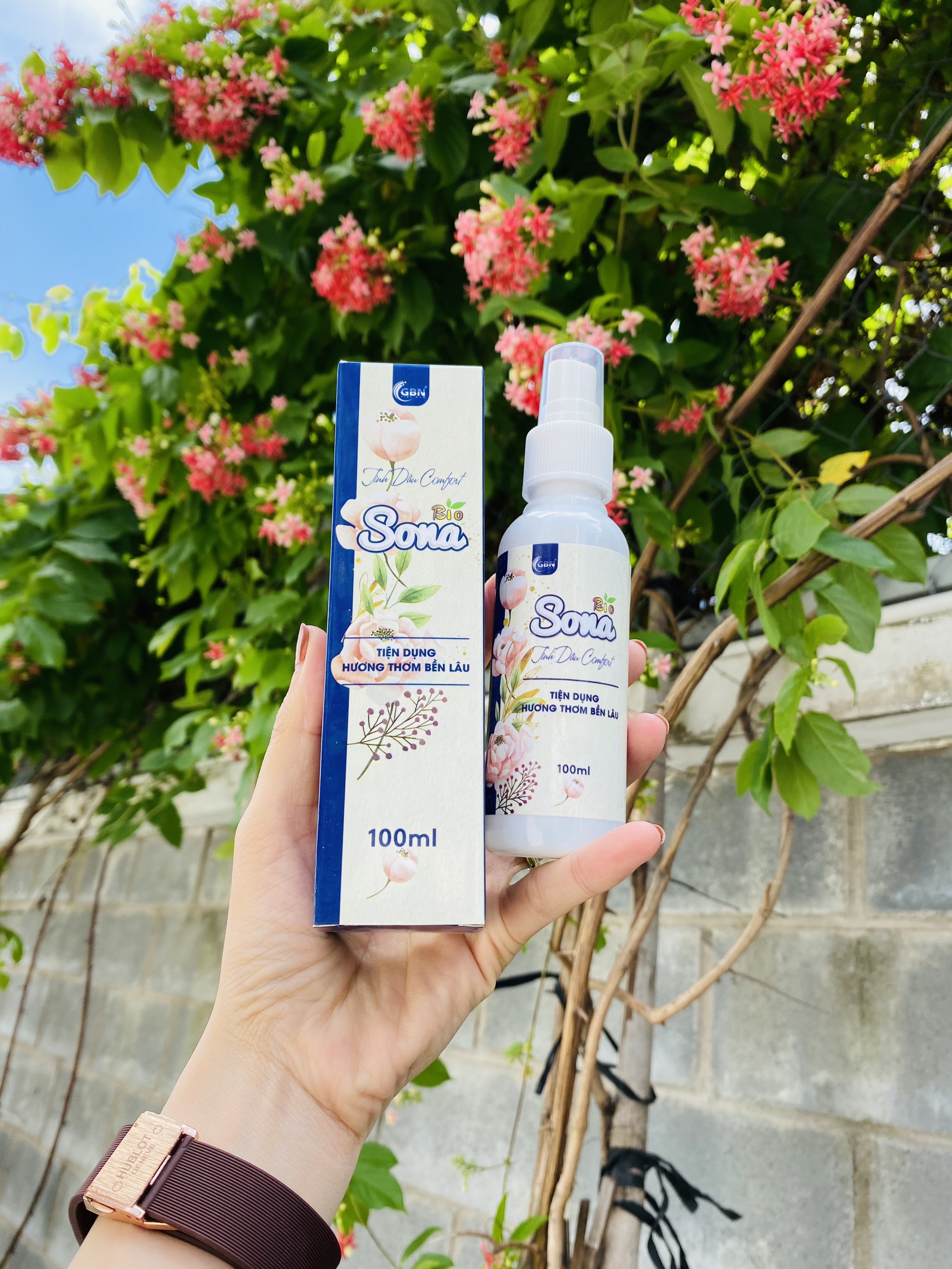 Nước Xả Vải Khô Hương Comfort - Chai Xịt Thơm quần áo - Chỉ Từ 500 đồng/ngày