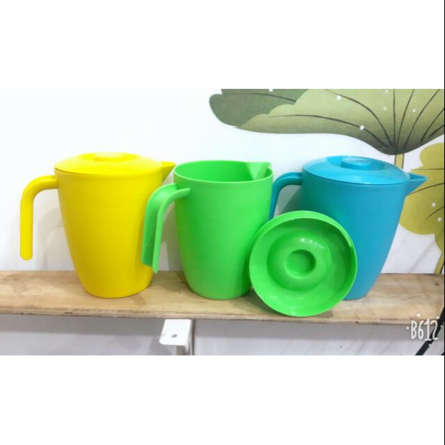 Ca nhựa có nắp 1l nutifood