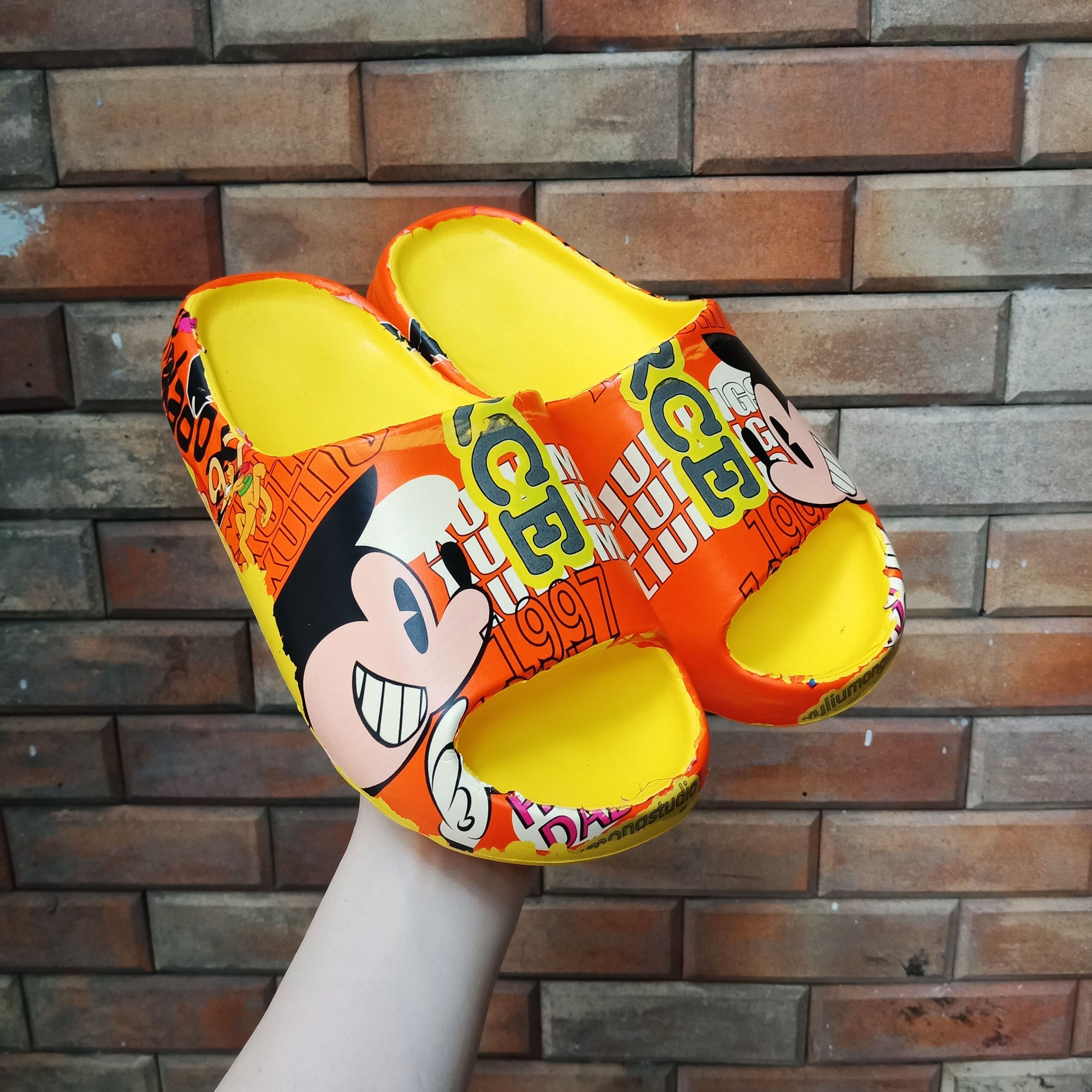 Dép quai ngang unisex cực hot dép quai ngang nhẹ êm dép quai ngang Mickey siêu chất - TT178