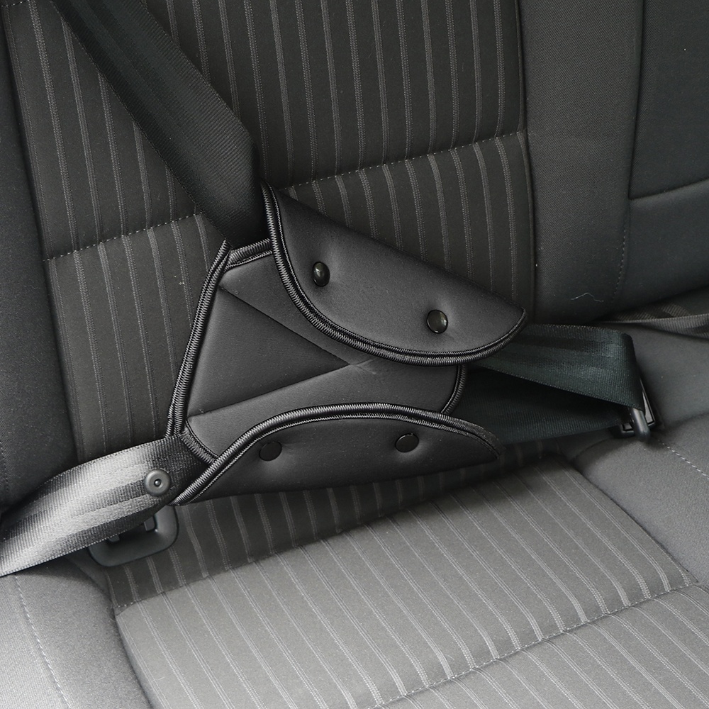 Trẻ em điều chỉnh dây đai an toàn giữ xe chống cổ bé Vai che dây an toàn