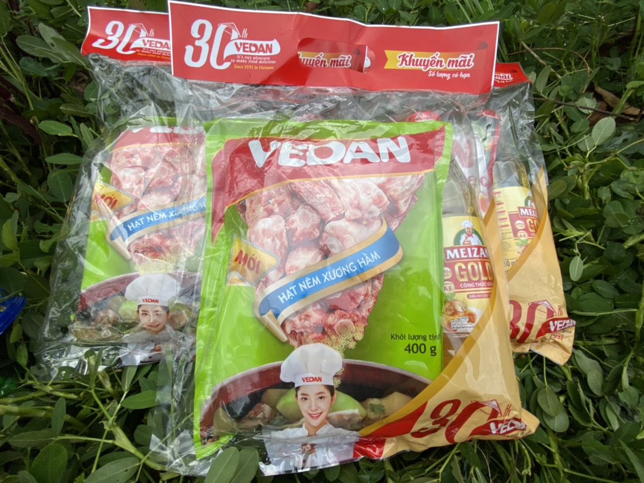 HẠT NÊM VEDAN 400G TẶNG 1 CHAI DẦU ĂN MEIZAN 250ML 13k