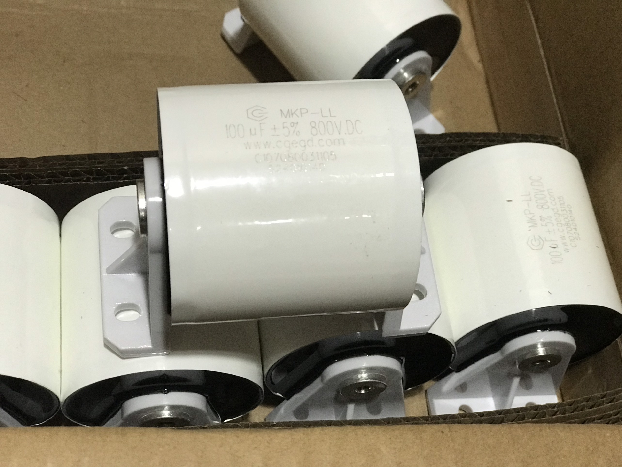 Tụ cao áp 800v 100uf - 800v