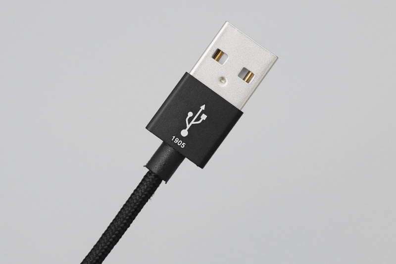 Cáp lightning mfi 1 m mbest ds64-wb đen