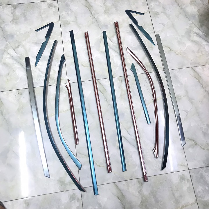 Bộ Ốp nẹp viền Chân kính và Cong kính full viền xe Kia Sorento các đời xe 2010 đến 2020