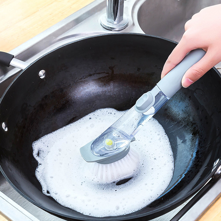 Chổi cọ rửa chén bát cọ rửa xoong nồi đa năng kèm bình xịt và 1 đầu mút tiện lợi