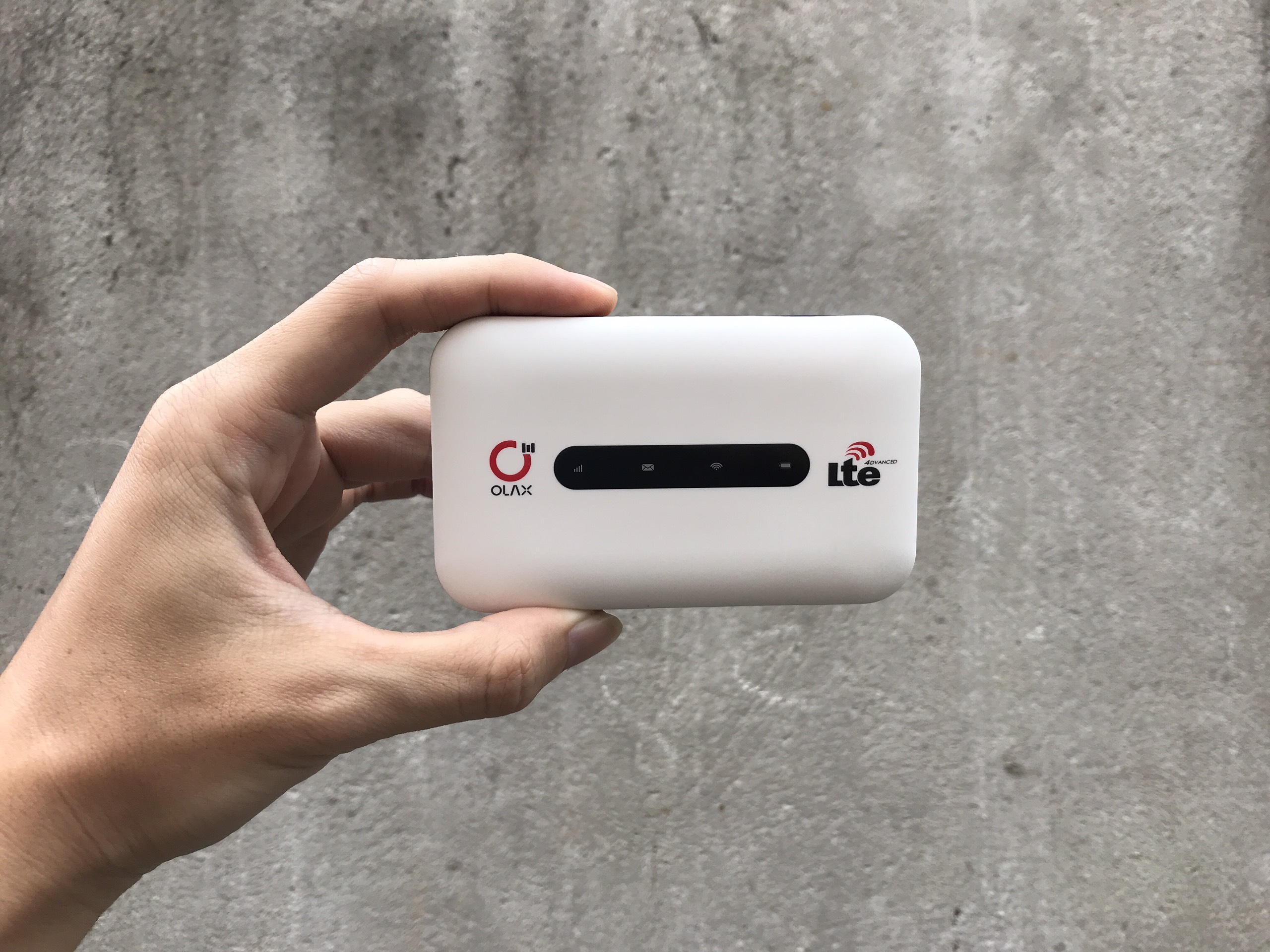 Bộ phát Wifi 4G Olax MT20 Pin 1800mAh, Tốc độ 150 Mbps, Kết nối 10 thiết bị