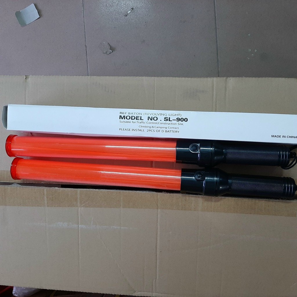 Gậy đèn chỉ huy giao thông, gậy cảnh báo giao thông có đen - sử dụng pin loại dài 54CM.