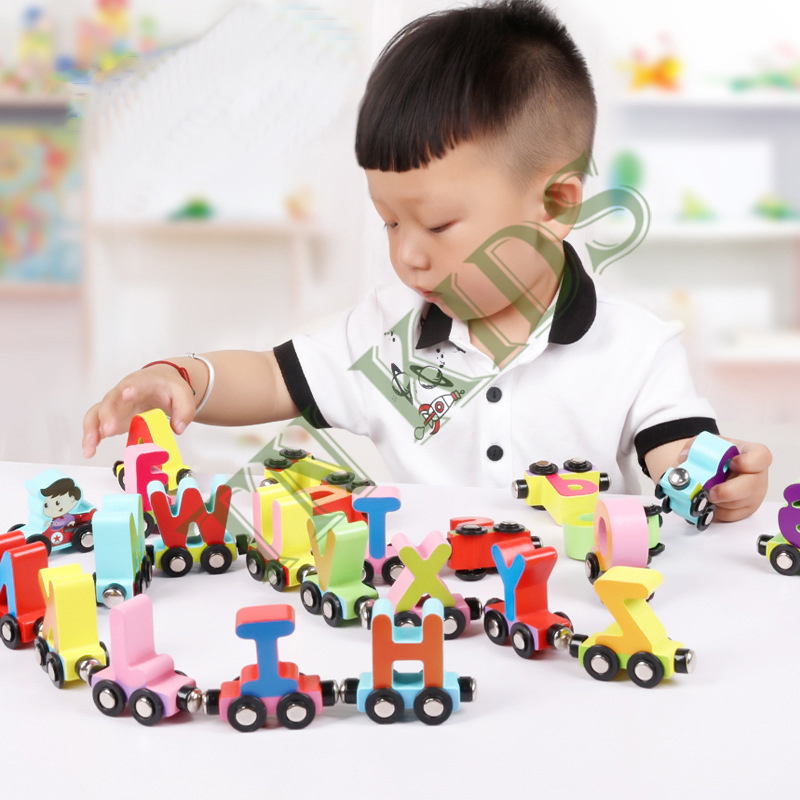 Đoàn Tàu nam châm kéo chữ cái, chữ số. Bộ gồm 27 toa dành cho bé, giúp bé học chữ cái, chữ số, phép tính
