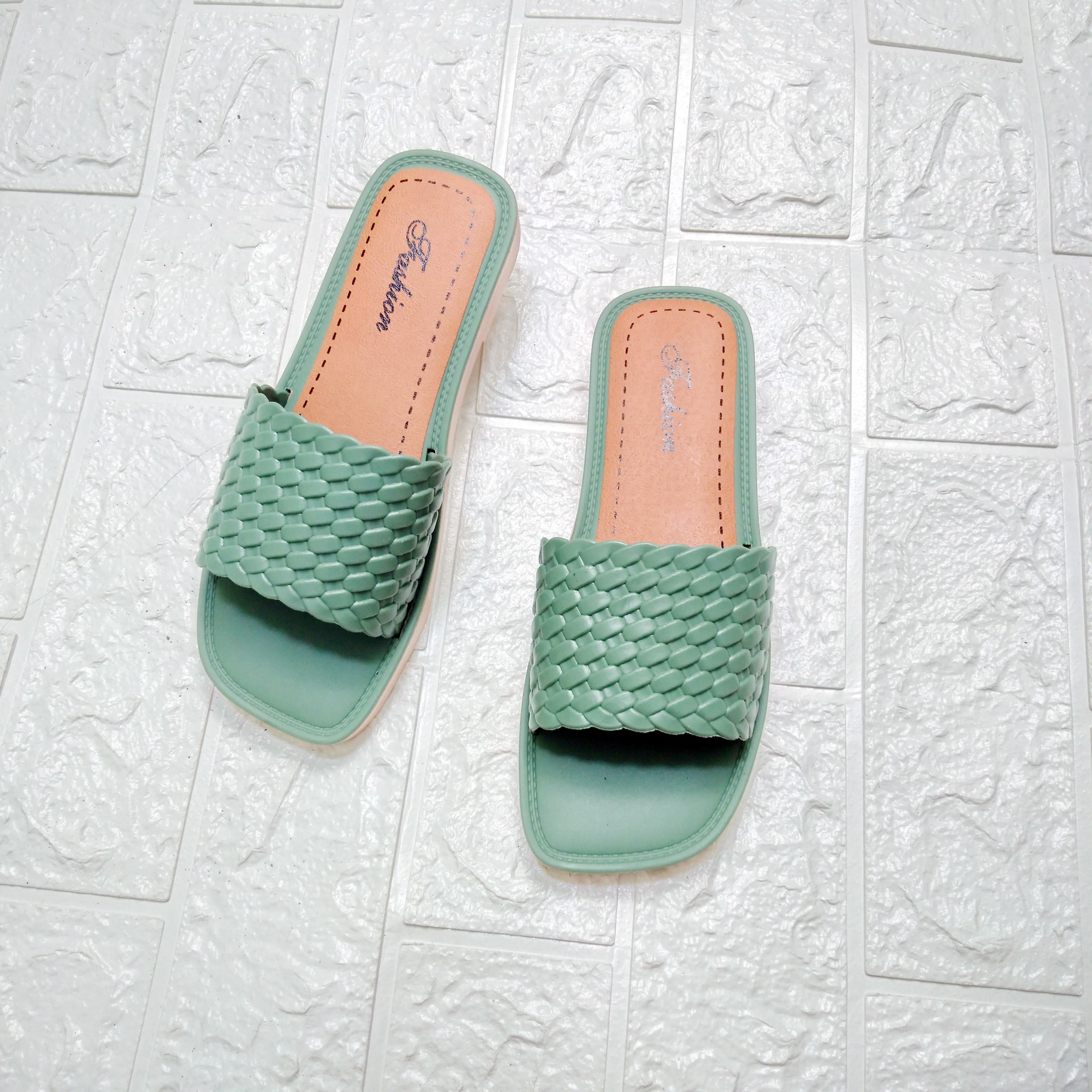 [HCM]Dép nhựa quai ngang giả bính-dép đi mưa- form nhỏ khách tăng 1 size