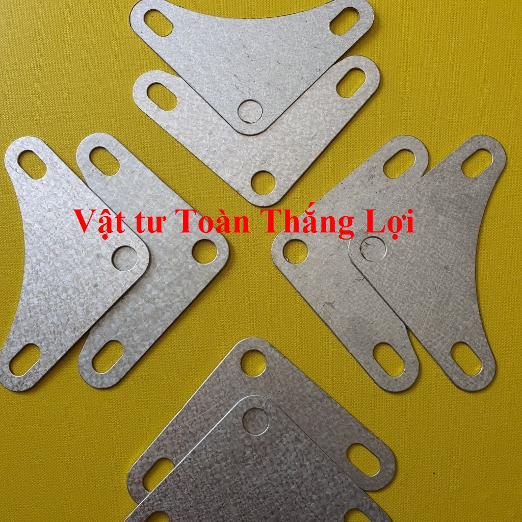 Bát tam giác bắt kệ sắt V lỗ