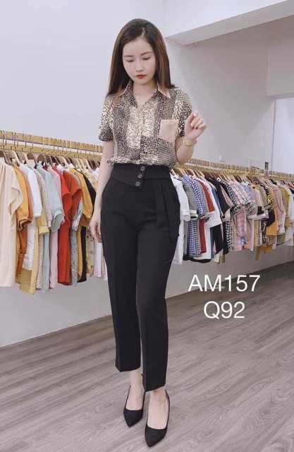 Quần baggy nữ, Quần baggy cạp lệch 3 khuy, Chất liệu tuyết mưa suông sóng quần , Kiểu dáng  Baggy thích hợp đi chơi,đi  làm văn phòng ,học sinh,sinh viên