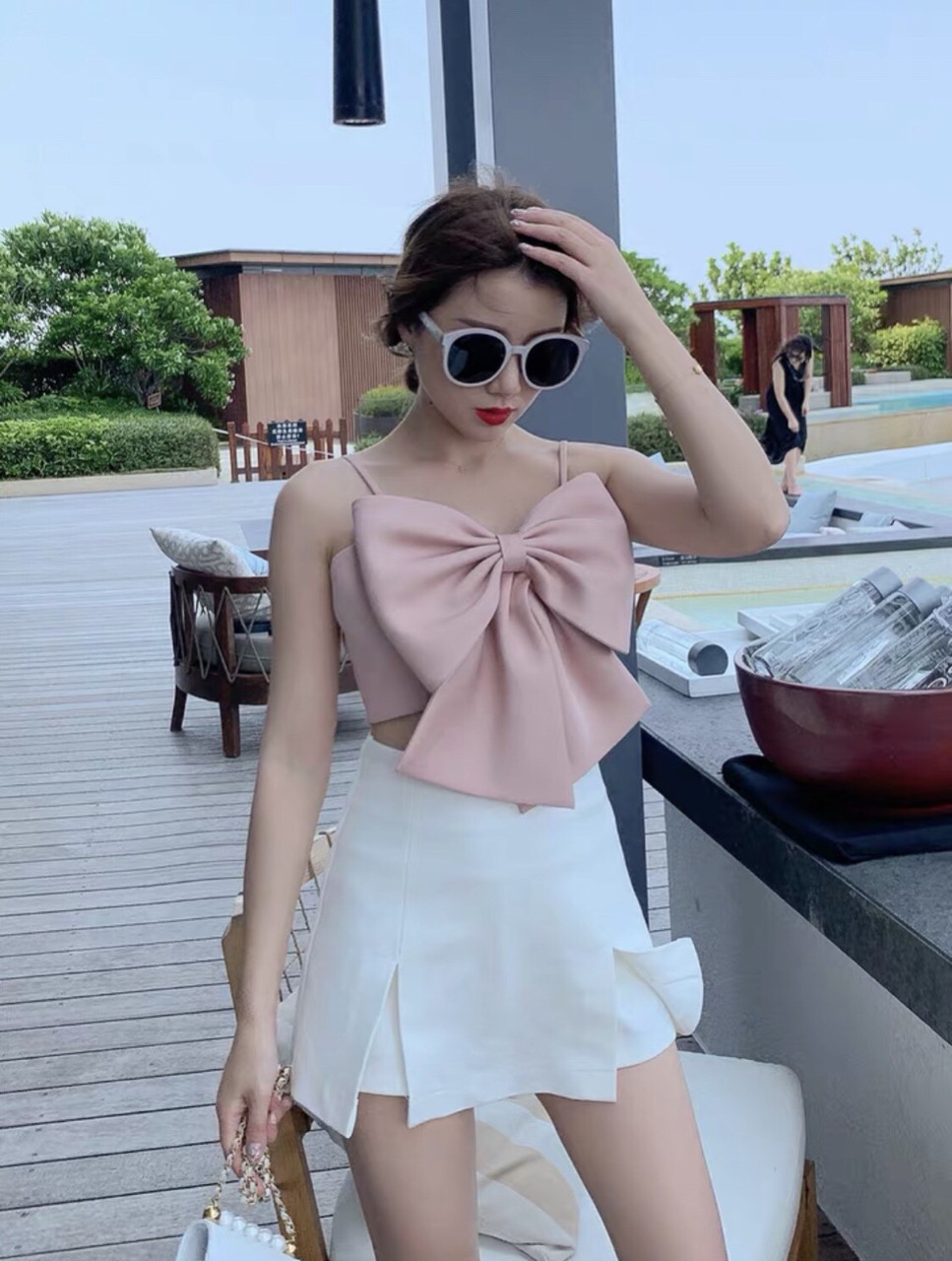 [ ĐẸP XUẤT SẮC] ÁO 2 DÂY ĐÍNH NƠ TO PHỐI NÚT CÀI SAU LƯNG CỰC HOT