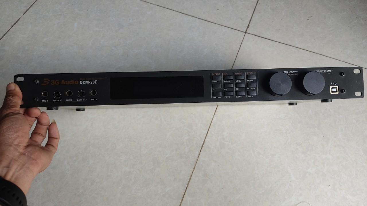 Vang số bãi 3g-audio dcm 28e - tặng 2 dây canon- vang chuyên dùng cho dàn âm thanh