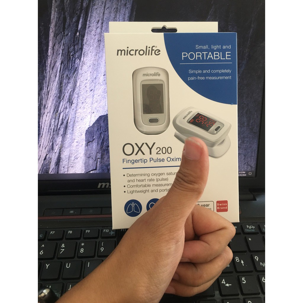Máy Spo2 Oxy200 Microlife Thụy Sĩ dùng để đo nhịp tim và nồng độ oxy trong máu, đã được kiểm nghiệm lâm sàng và kiểm tra độ chính xác
