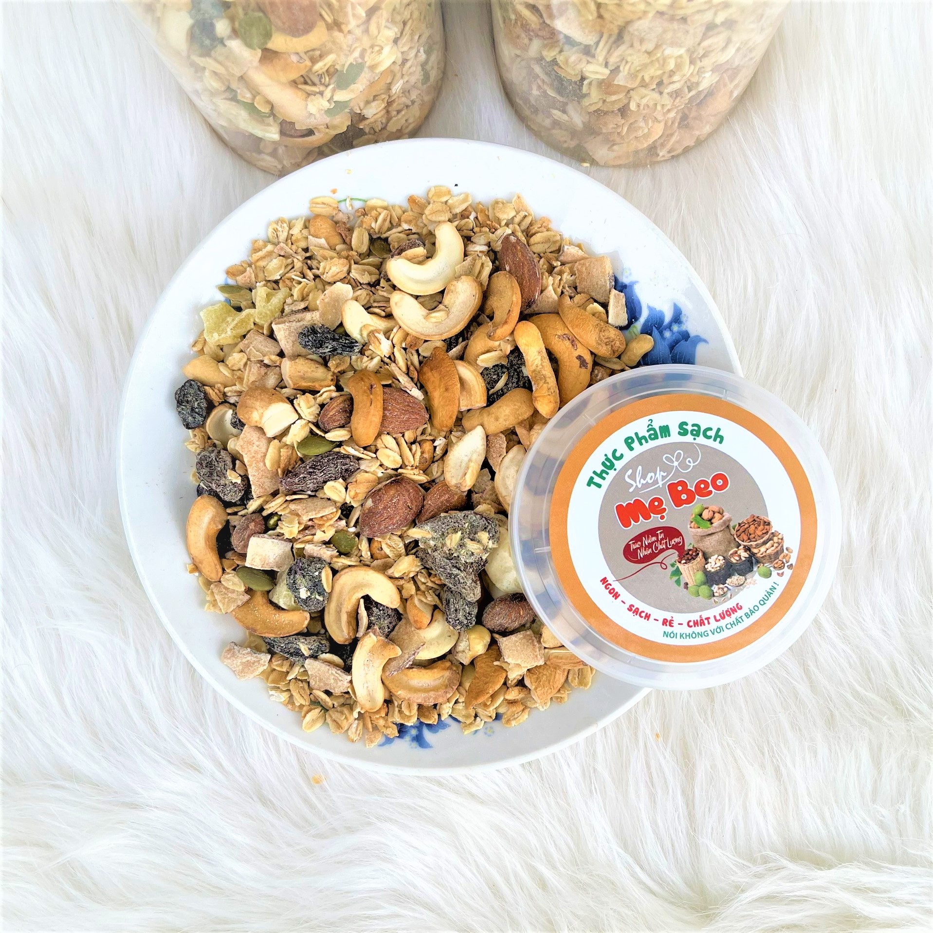 Granola 7 Loại Hạt Ăn Kiêng Tuyệt Vời Hộp 500gr