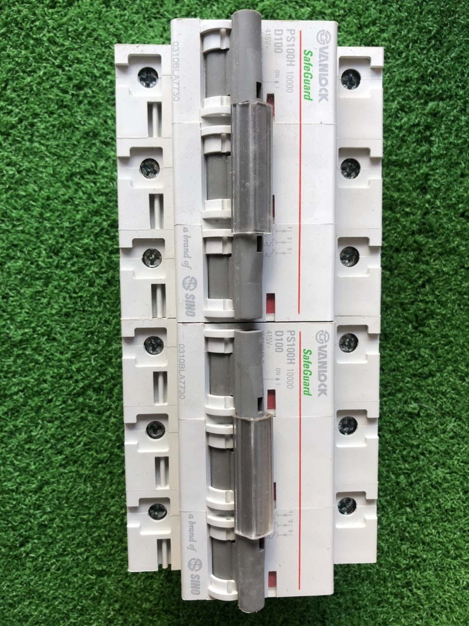 Cầu dao tự động sino 100a 3 pha 400v