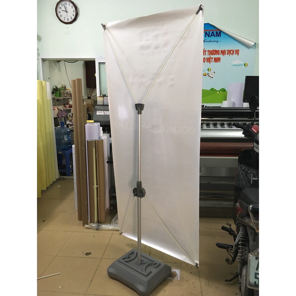 Standee đế nước giá kệ x cản gió 60x160cm-80x180cm