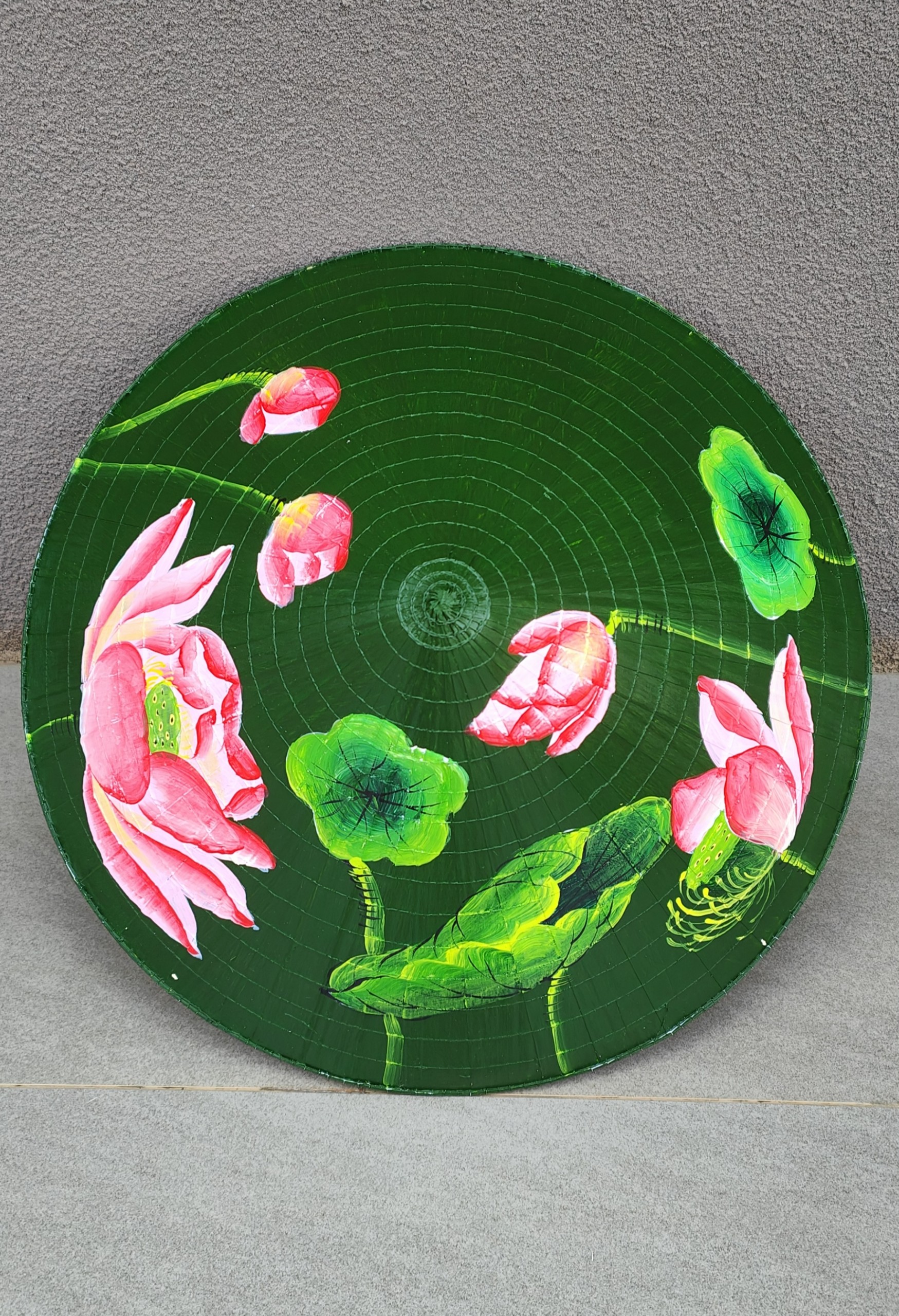 Nón lá kè vẽ nền xanh hoa sen hồng