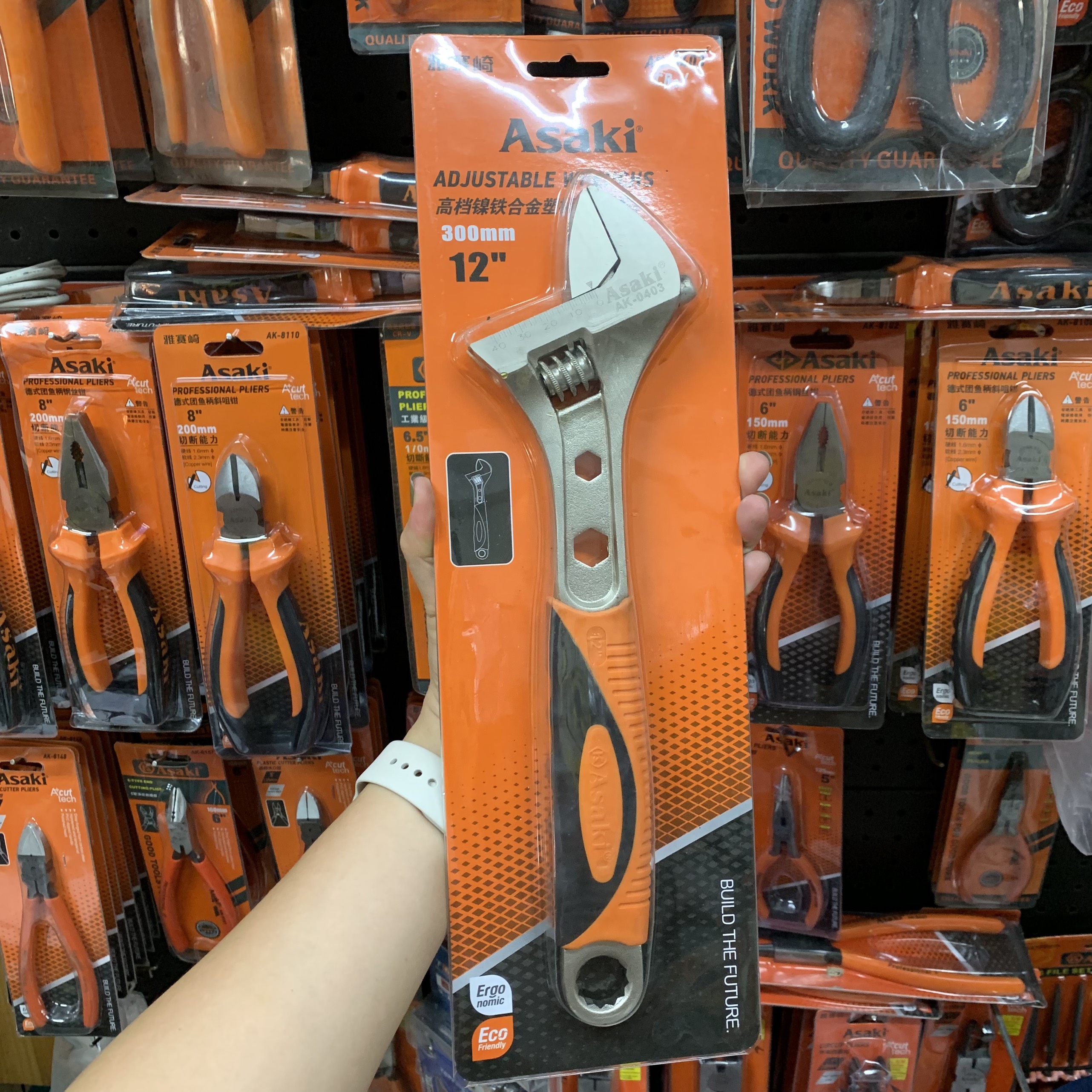 Mỏ lết cao cấp asaki cán bọc nhựa pvc chống trượt ak-0400 ak-0401 ak-0402 ak-0403