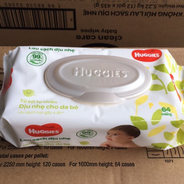 Khăn giấy ướt em bé huggies