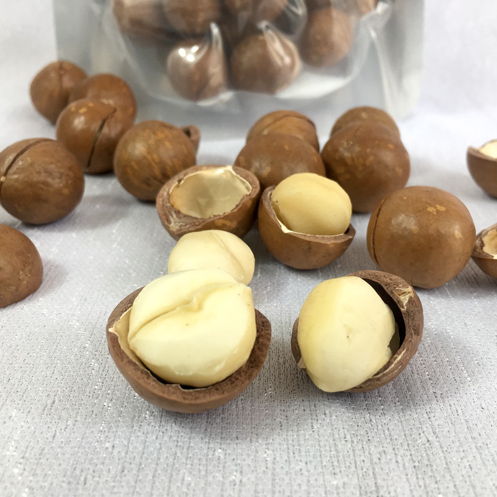 Hạt macca Úc nứt vỏ