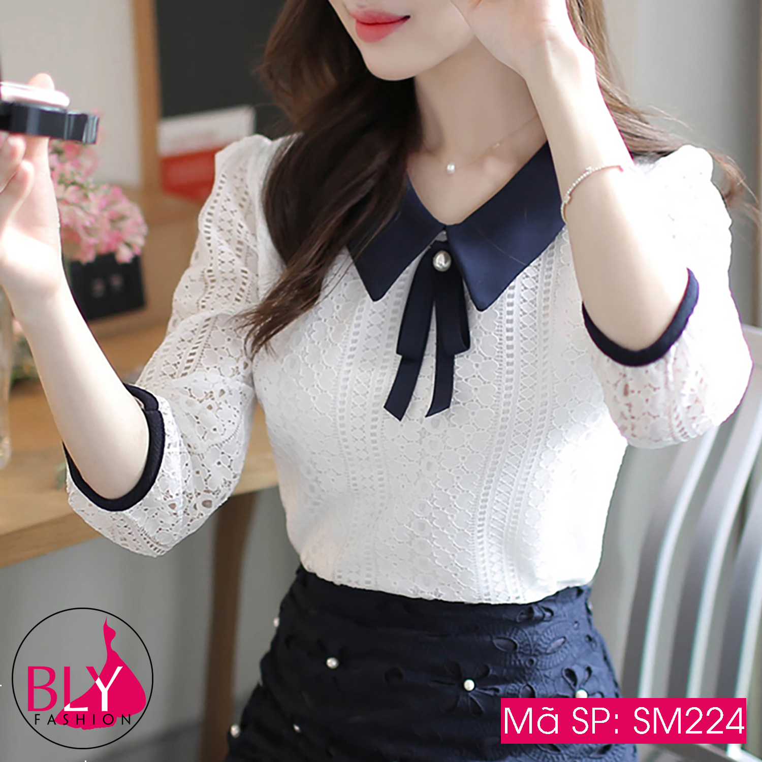 Áo sơ mi nữ chất liệu Ren Hàn Quốc cao cấp BlyFashion SM224 thời trang công sở cao cấp Thanh lịch Sang trọng  Mỗi người phụ nữ đều có quyền được yêu thương và bảo vệ. Thấu hiểu điều đó, BlyFashion luôn tìm hiểu và tung ra các sản phẩm có chất lượng tốt nh