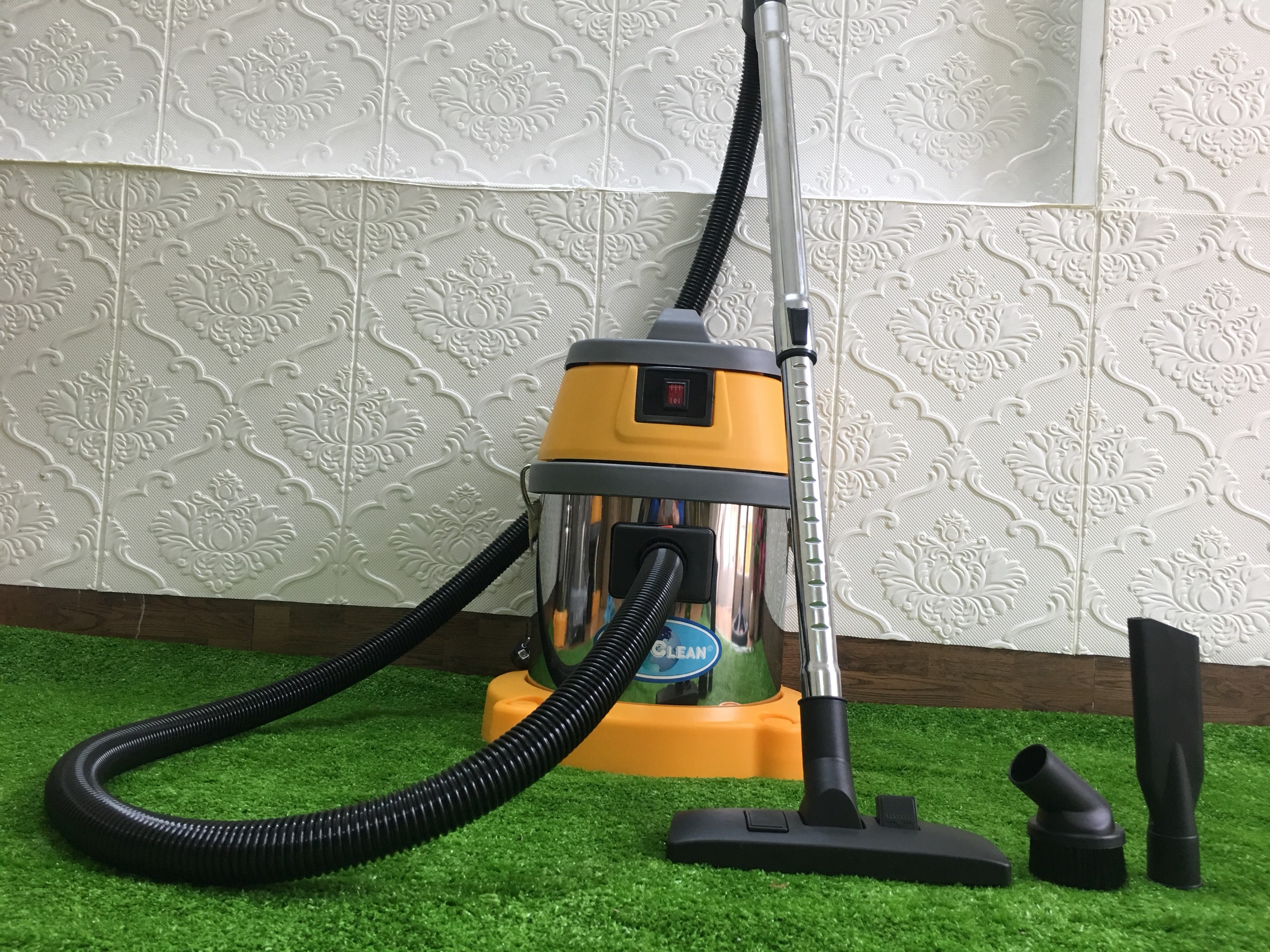 Máy hút bụi công nghiệp khô và ướt LifeClean LC151