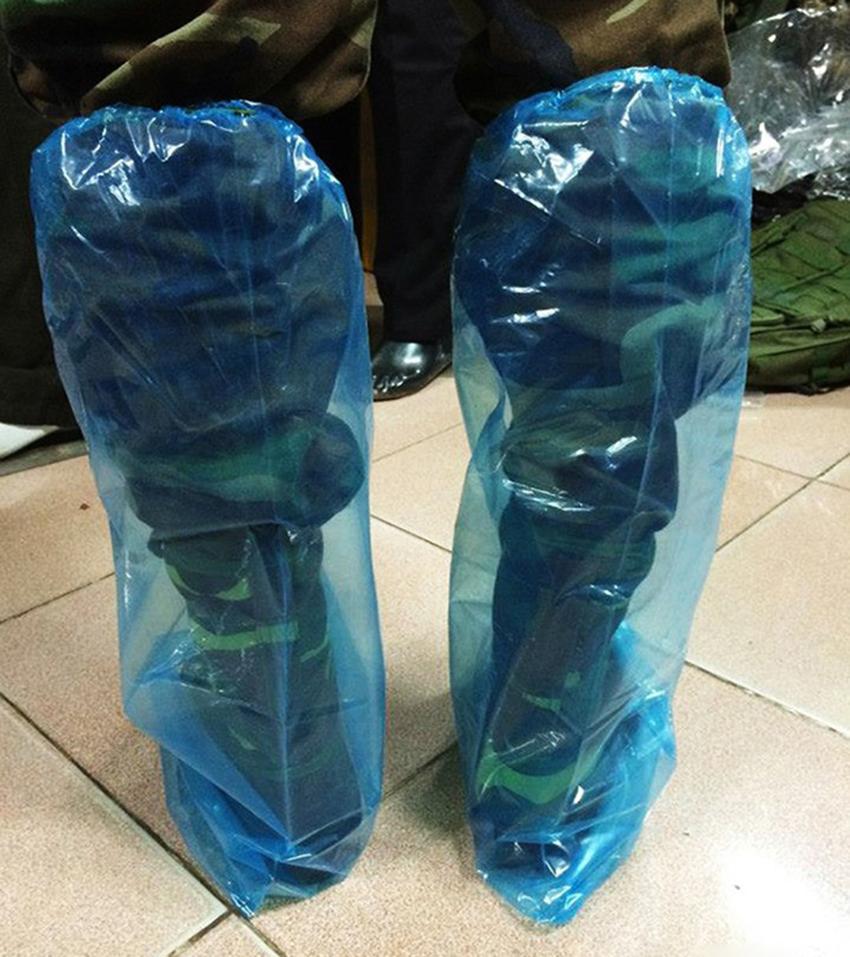 3 đôi ủng nilon đi mưa