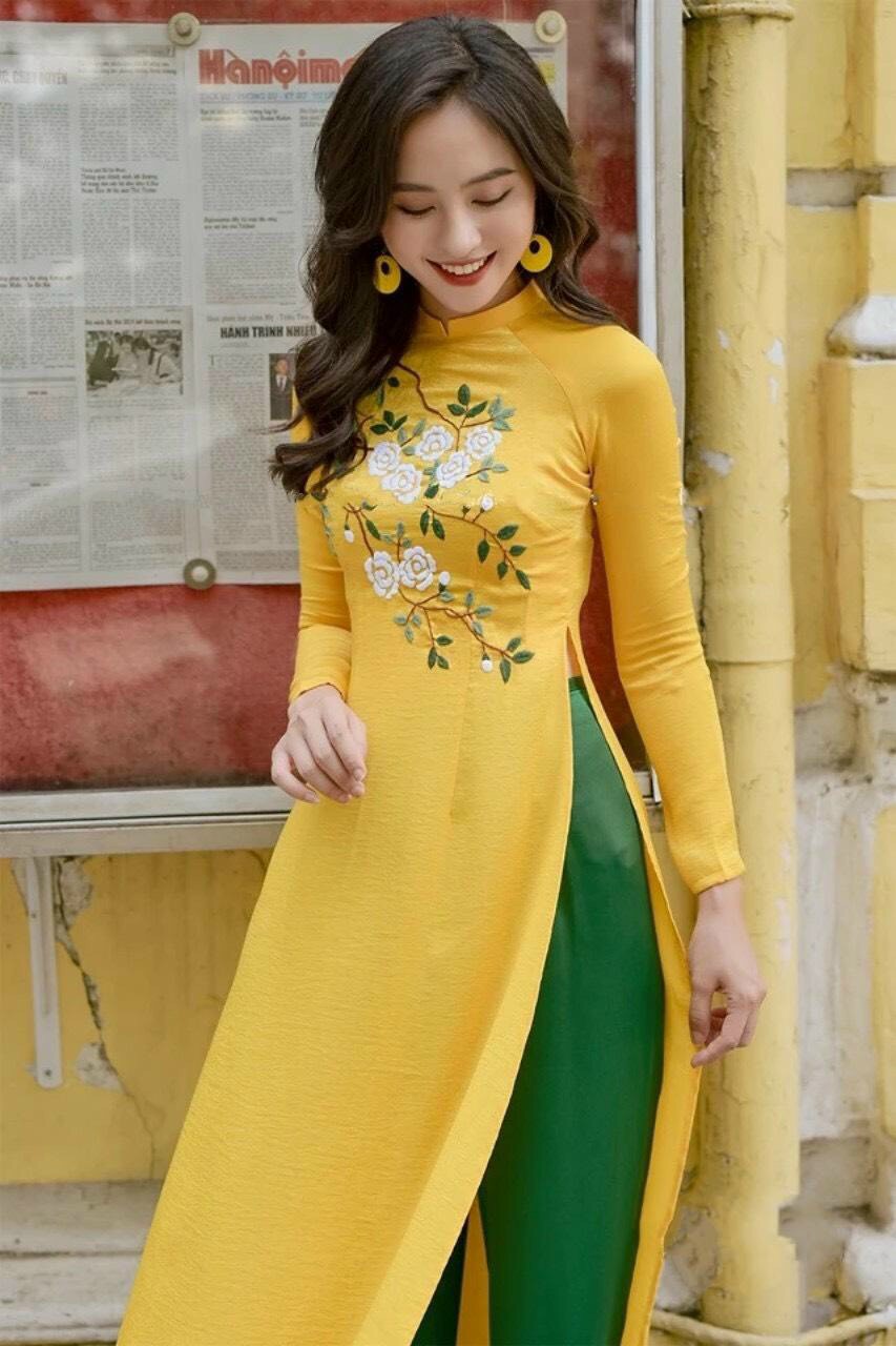 Áo Dài Cẩm Vân Cao Cấp Họa Tiết Thêu Tay ( AD 002 )