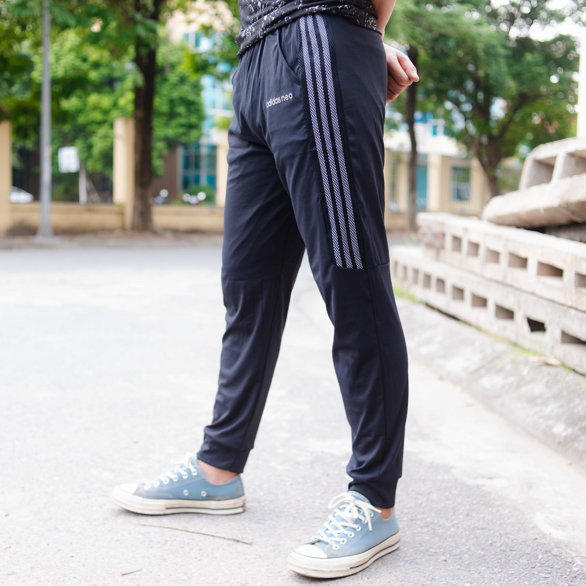 Quần jogger nam 3 sọc lửng