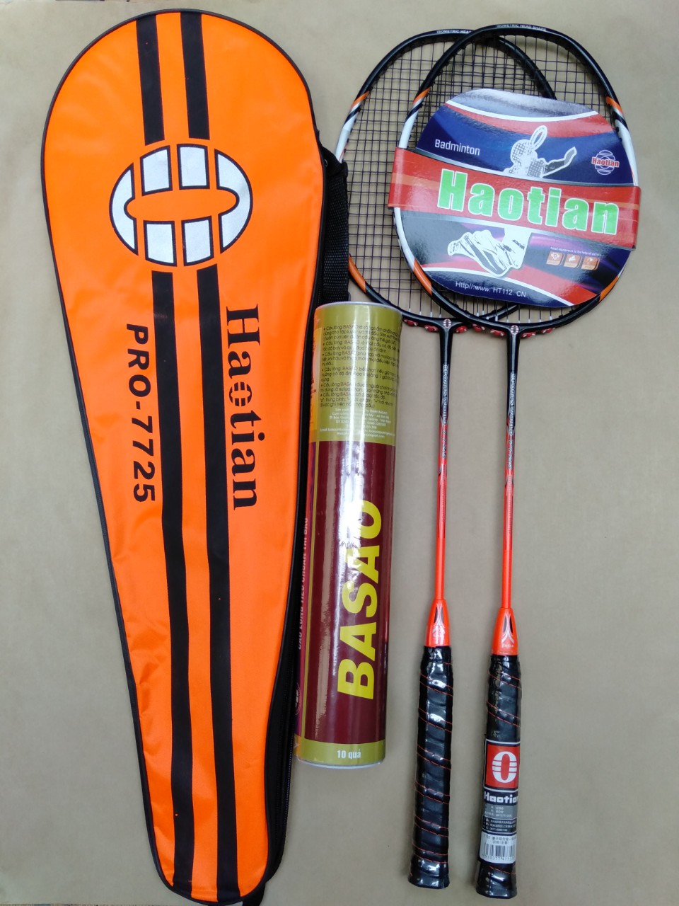Combo 2 Cây Vợt Cầu Lông Haotian + 1 Hộp Cầu Ba Sao
