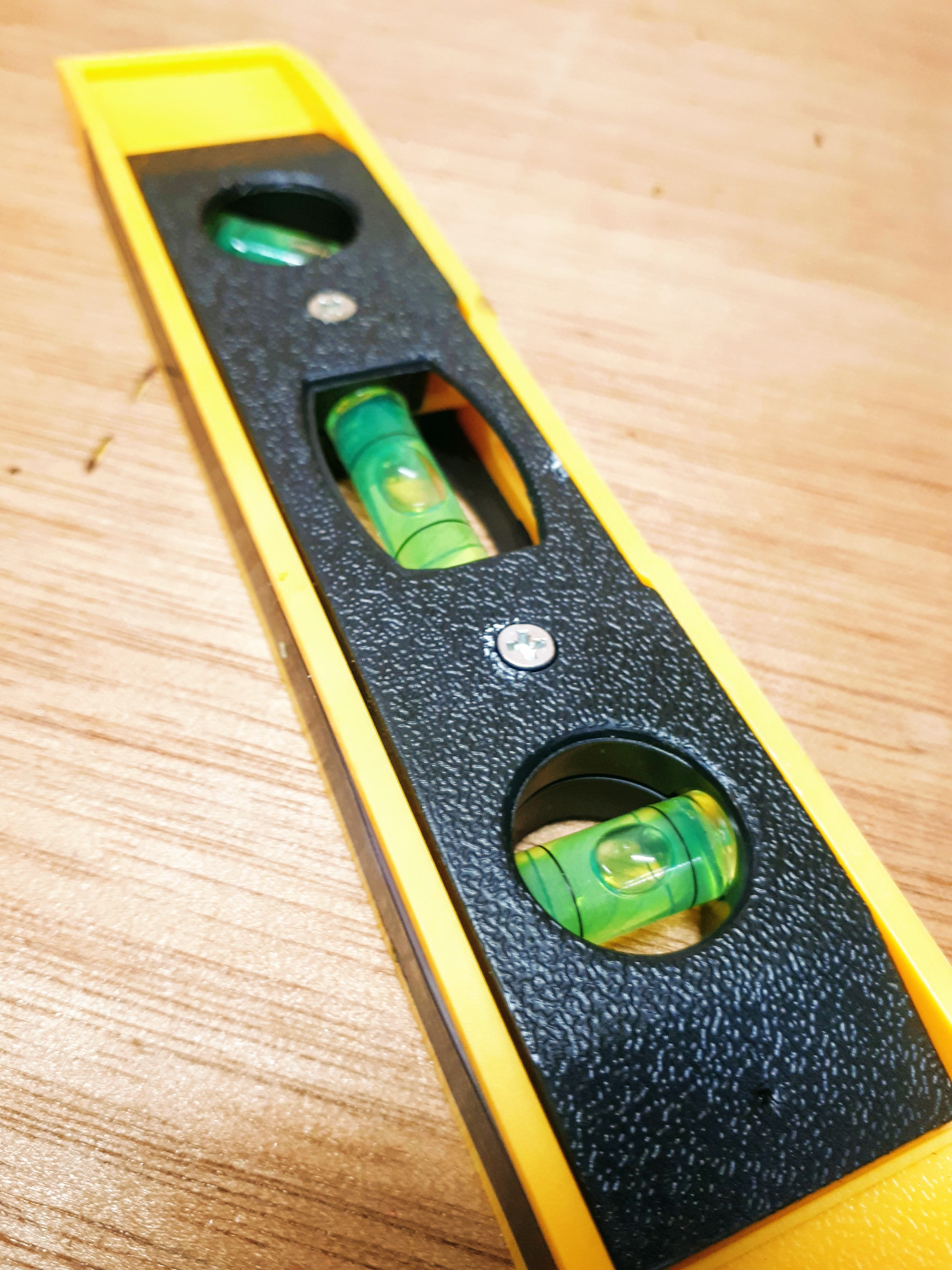 Thước thủy cân bằng nivo LS nhựa mini 2 tấc